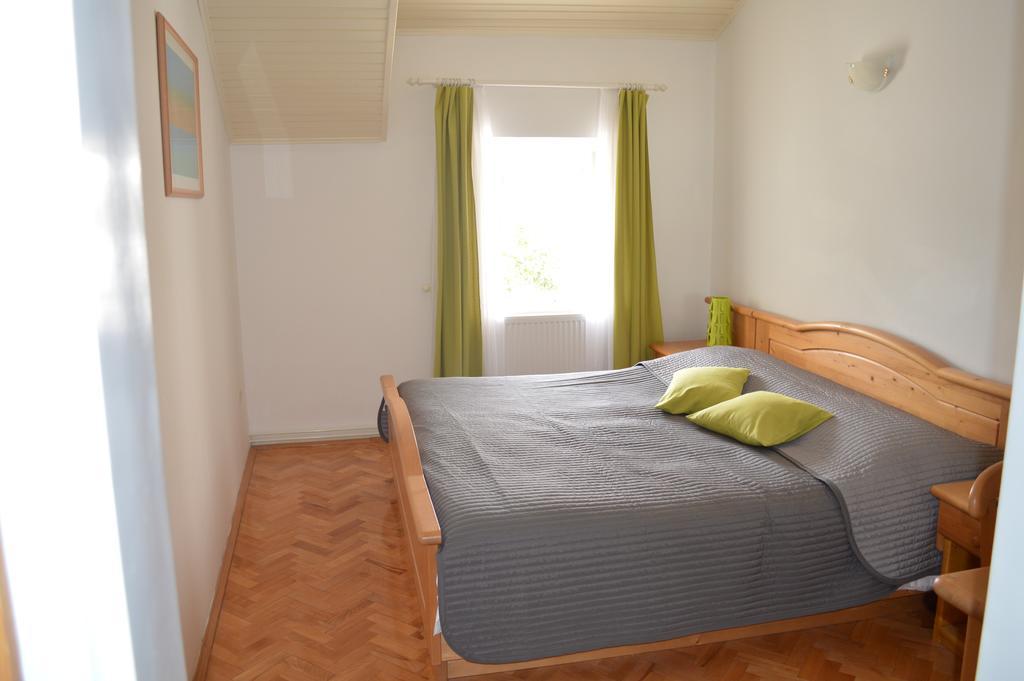Guest House Kolarin Slano Phòng bức ảnh