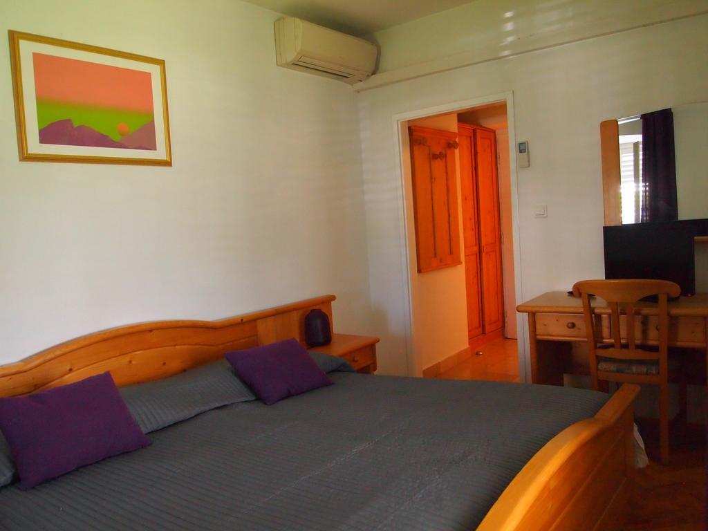 Guest House Kolarin Slano Phòng bức ảnh